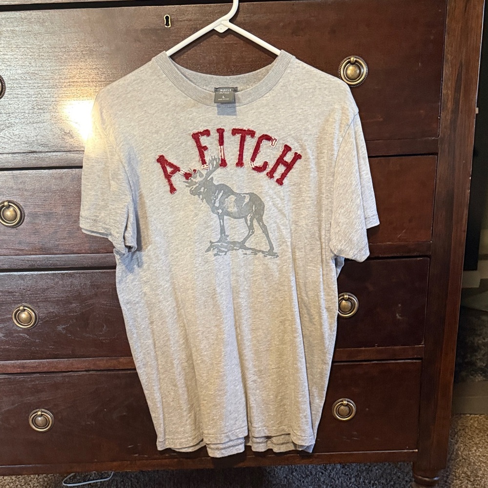 Vintage Men's Abercrombie Tee Shirt